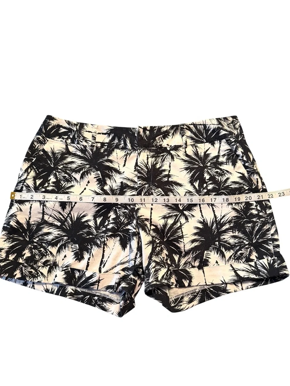 INC Palm Tree Print Shorts Black White Mid Rise Cotton Stretch Casual Size 14 - Picture 8 of 13